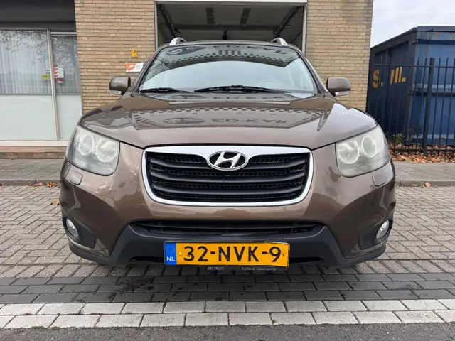 Hyundai Santa Fe view 4