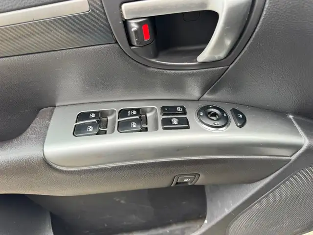 Hyundai Santa Fe view 18