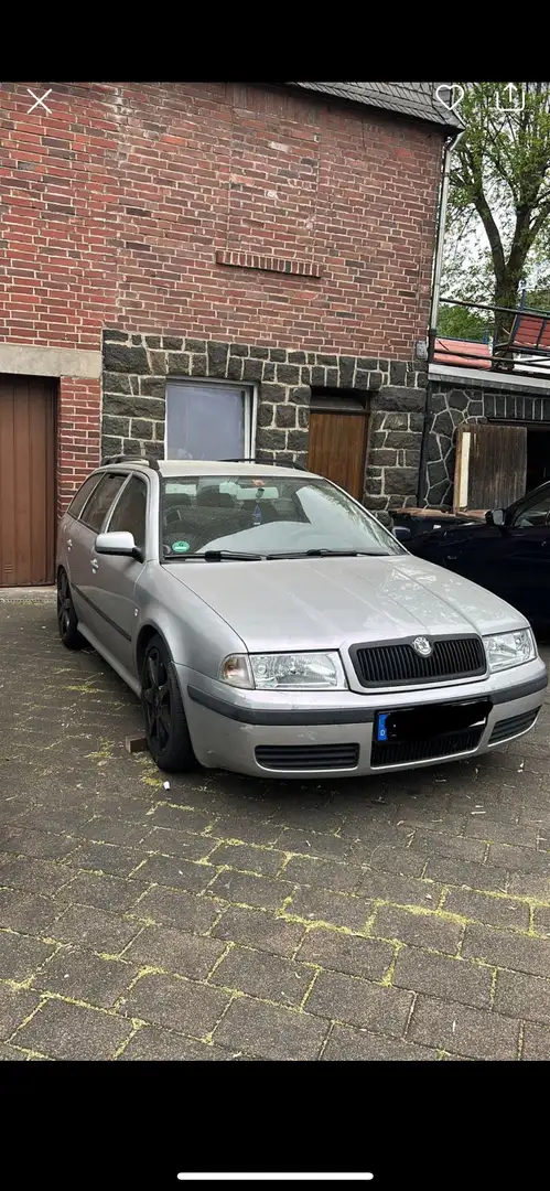 Skoda Octavia 1.6 Combi - 1