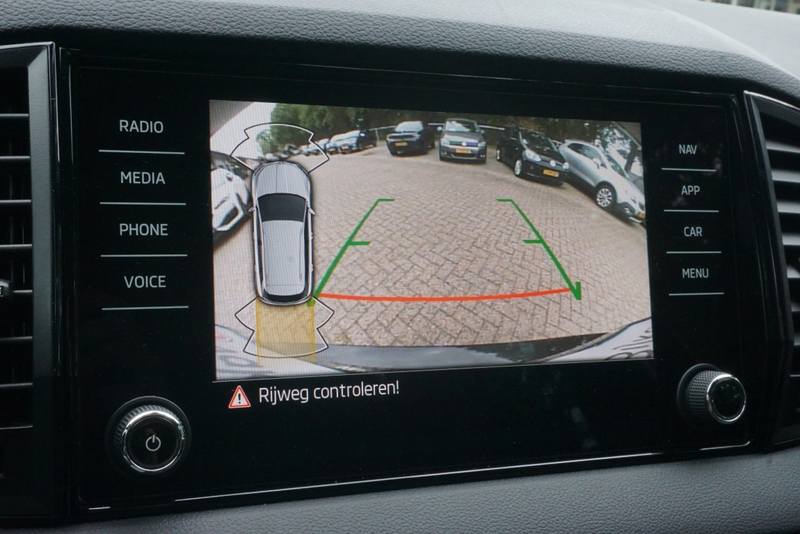 Skoda Karoq 1.5 TSI ACT Sportline Business Camera/Navi/App-Con — photo 12