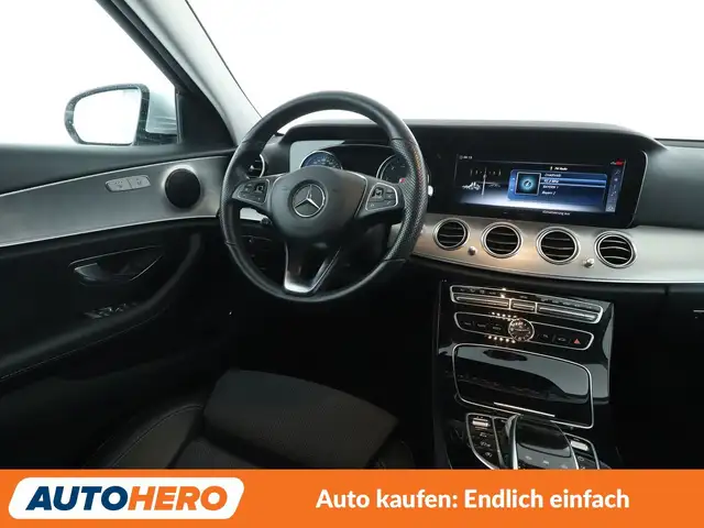 Mercedes-Benz E-Class view 13