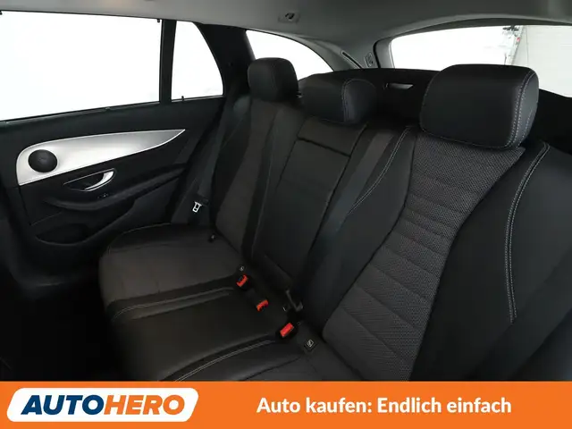 Mercedes-Benz E-Class view 14