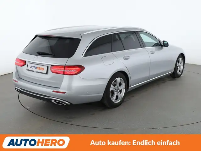 Mercedes-Benz E-Class view 6