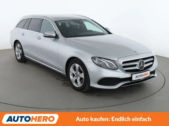 Mercedes-Benz E-Class view 8
