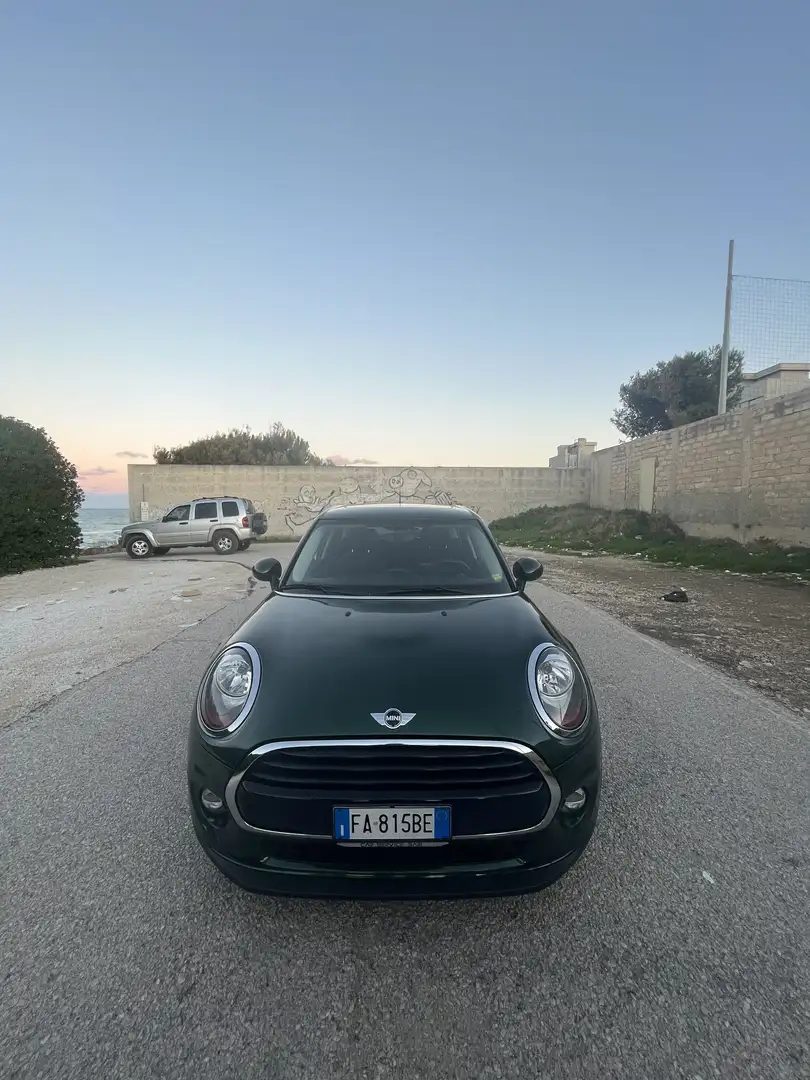 MINI Cooper D 1.5 5p Verde - 2