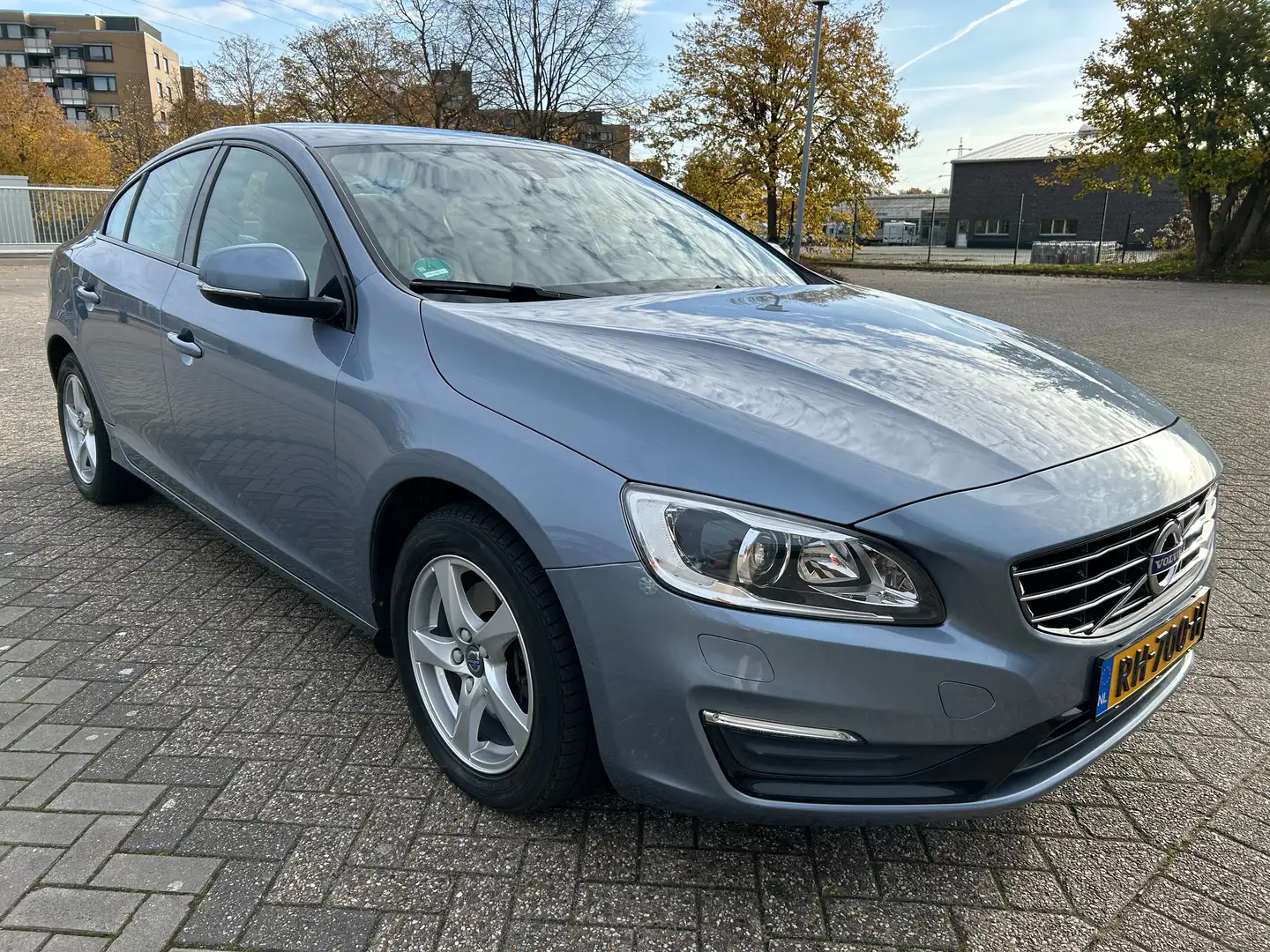 Volvo S60 S60 2.0 D2 Polar Dynamic Bleu - 1