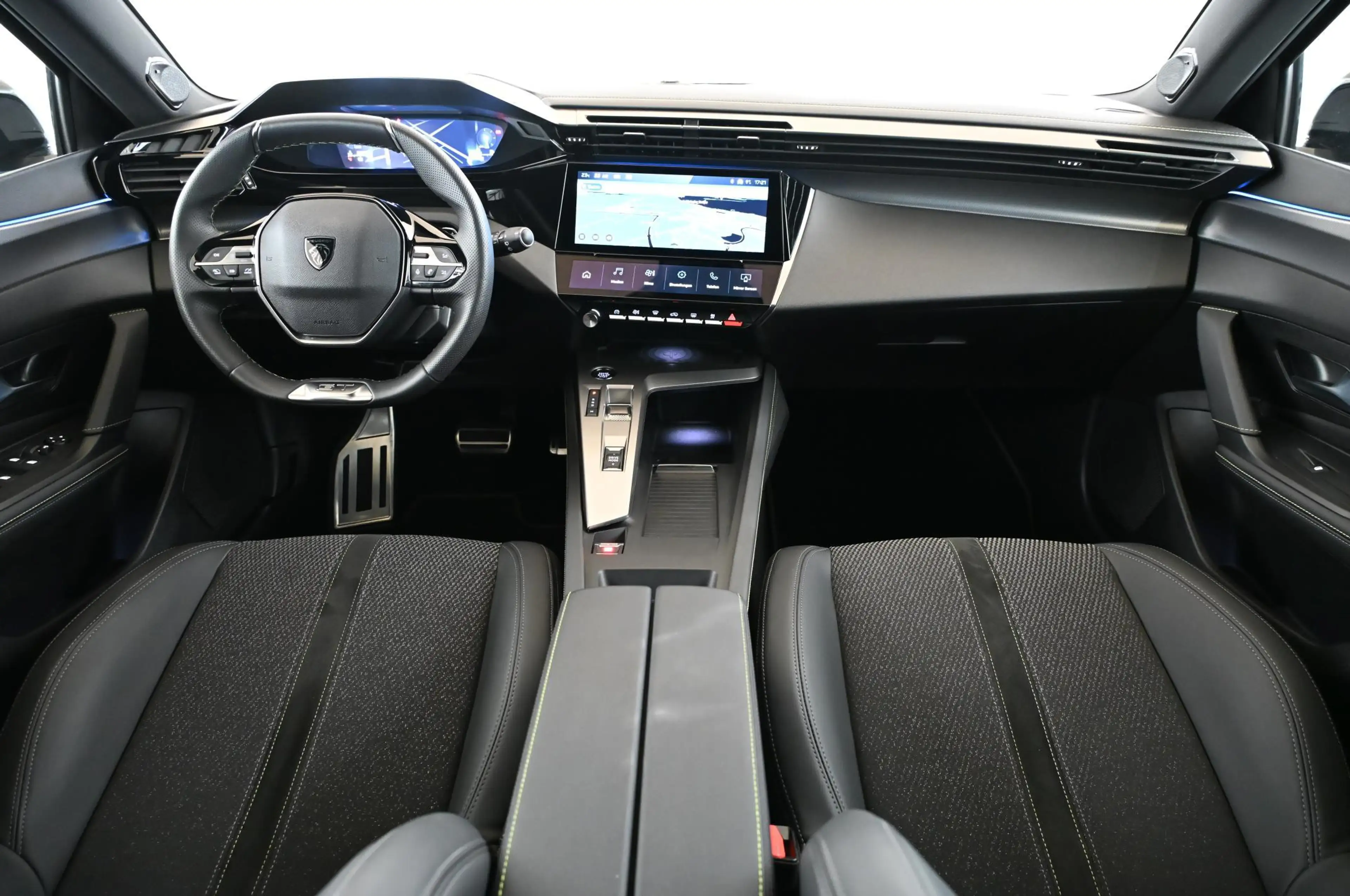 Peugeot 308 SW 1.2 e-THP EAT8 GT LED/NAVI/SOUND-HIFI/18 — photo 11