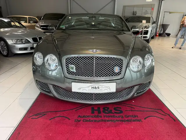Bentley Continental GT view 14