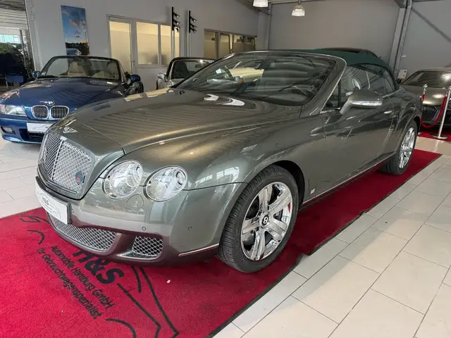 Bentley Continental GT view 2