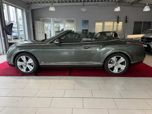 Bentley Continental GT view 10