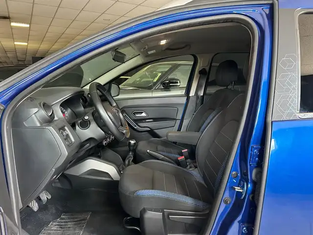 Dacia Duster view 6
