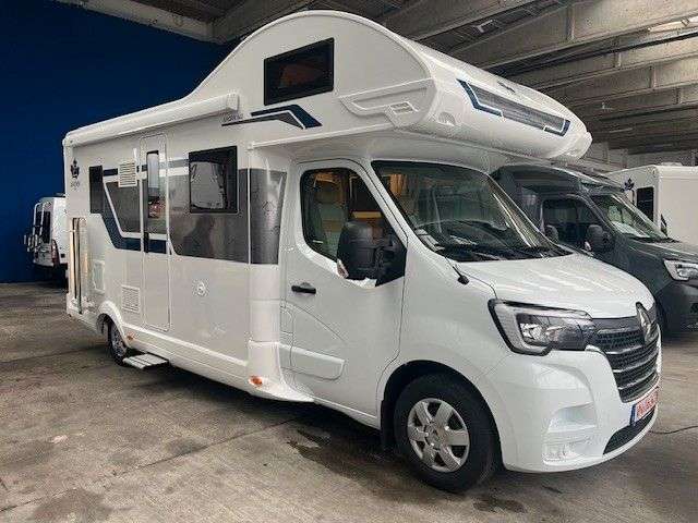 Imagine Ahorn A 640 mit Solaranlage/AHK