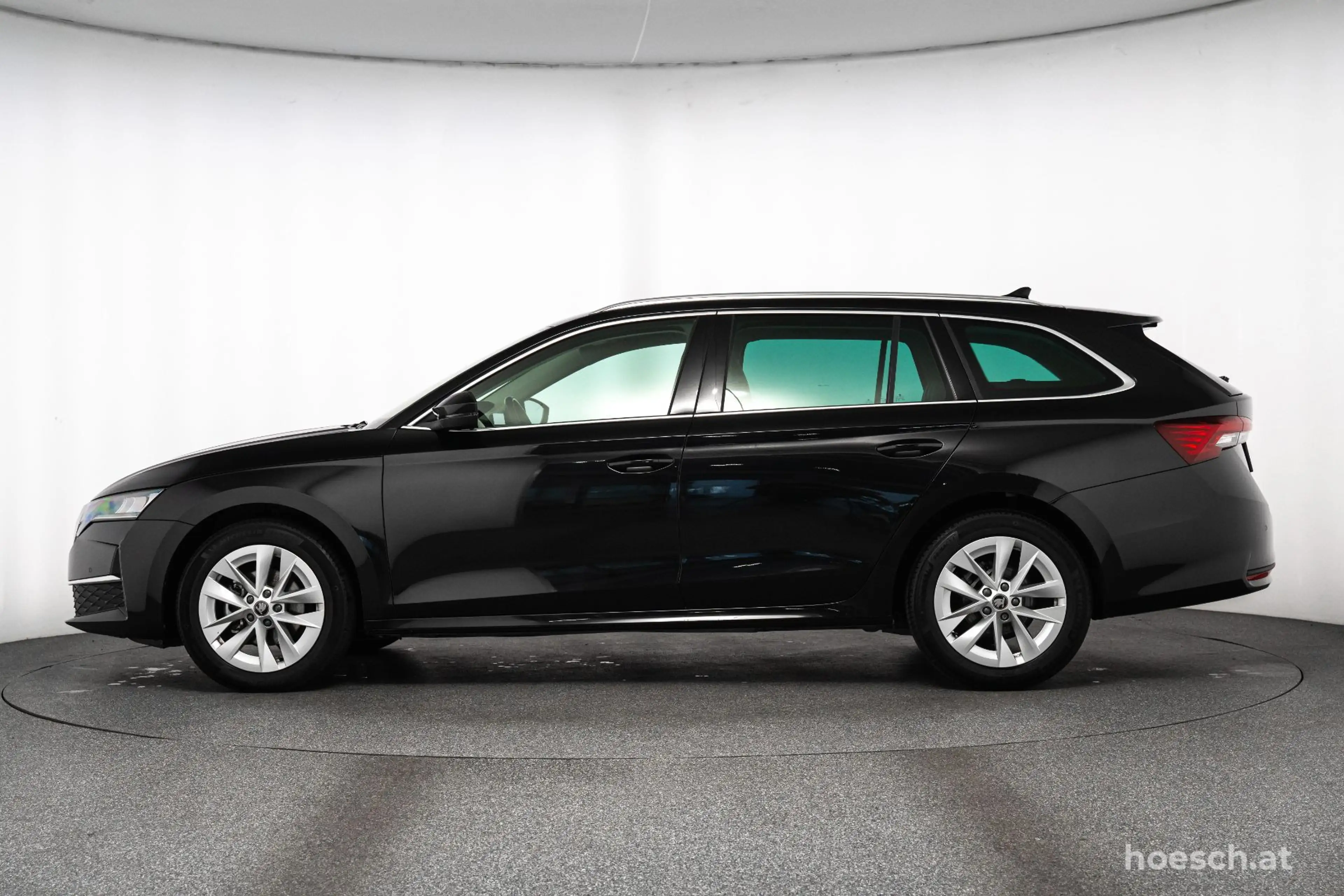 Skoda Octavia Combi Selection TDI PANO WINTER-PREMIUM AKTION — photo 3