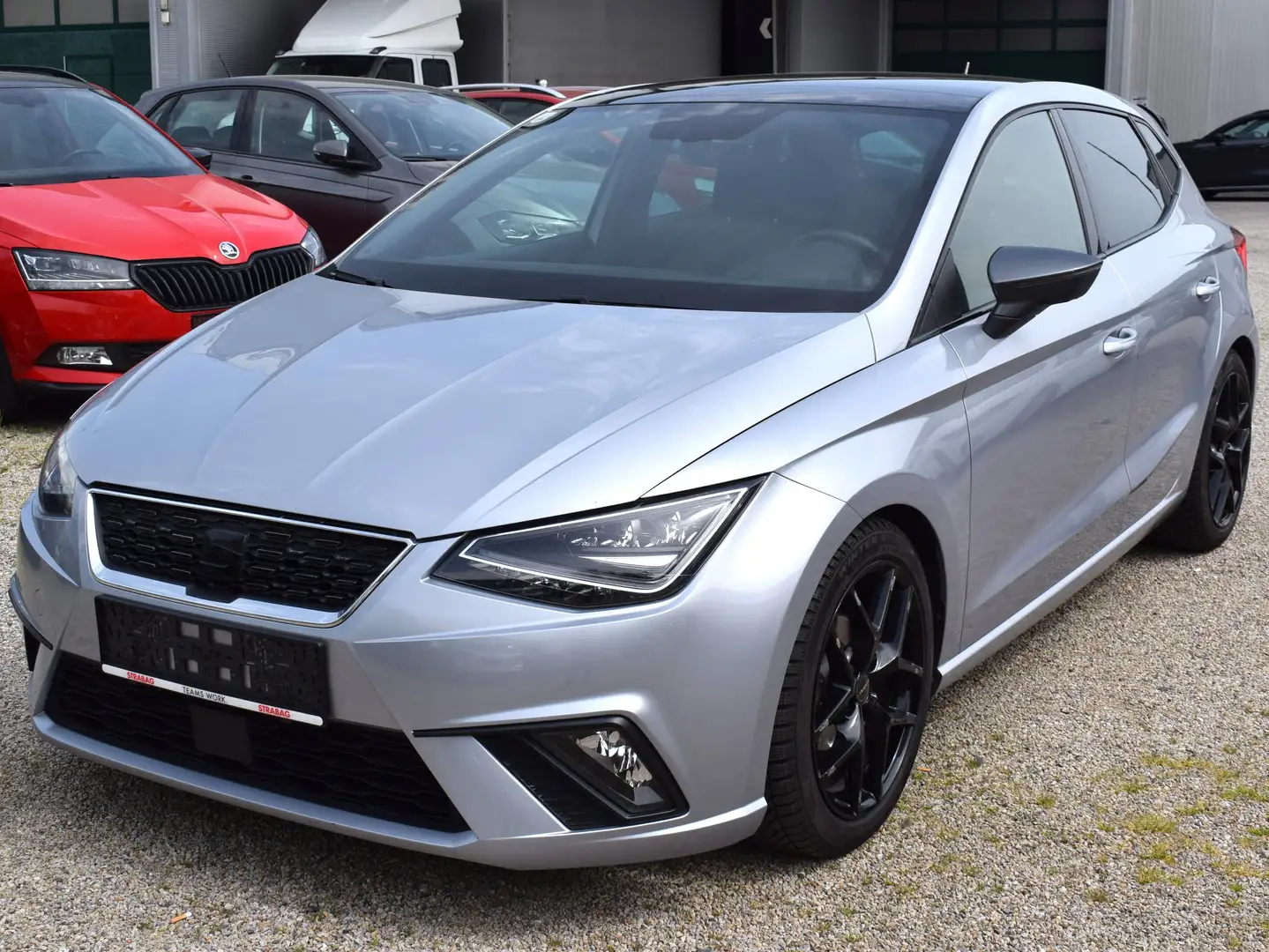 SEAT Ibiza 1,0 ECO TSI Xcellence Grau - 1