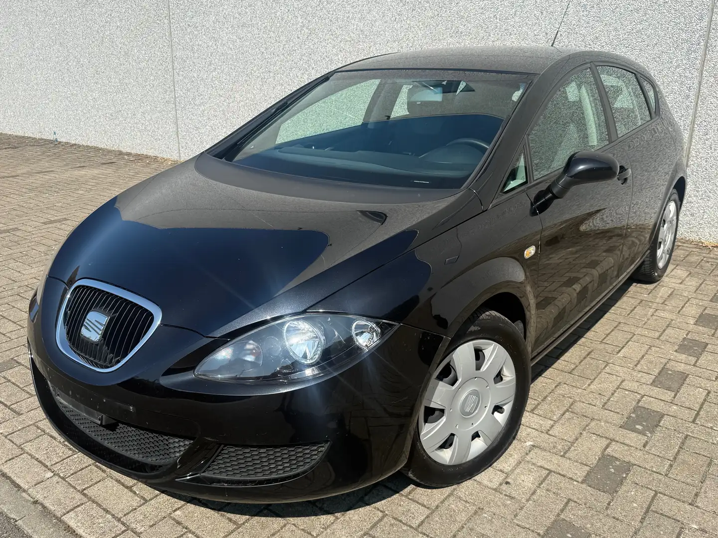 SEAT Leon 1.4i Essence Airco/ 86.000km garantie 1ans ✅ Noir - 1