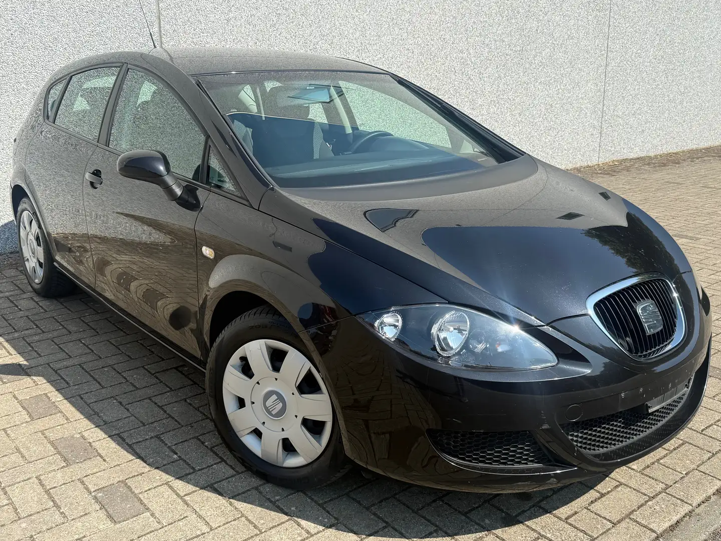 SEAT Leon 1.4i Essence Airco/ 86.000km garantie 1ans ✅ Noir - 2