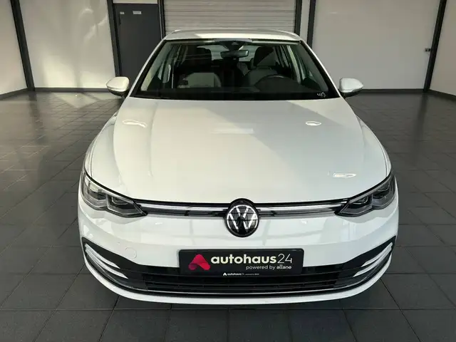 Volkswagen Golf view 2