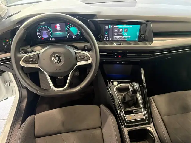 Volkswagen Golf view 9