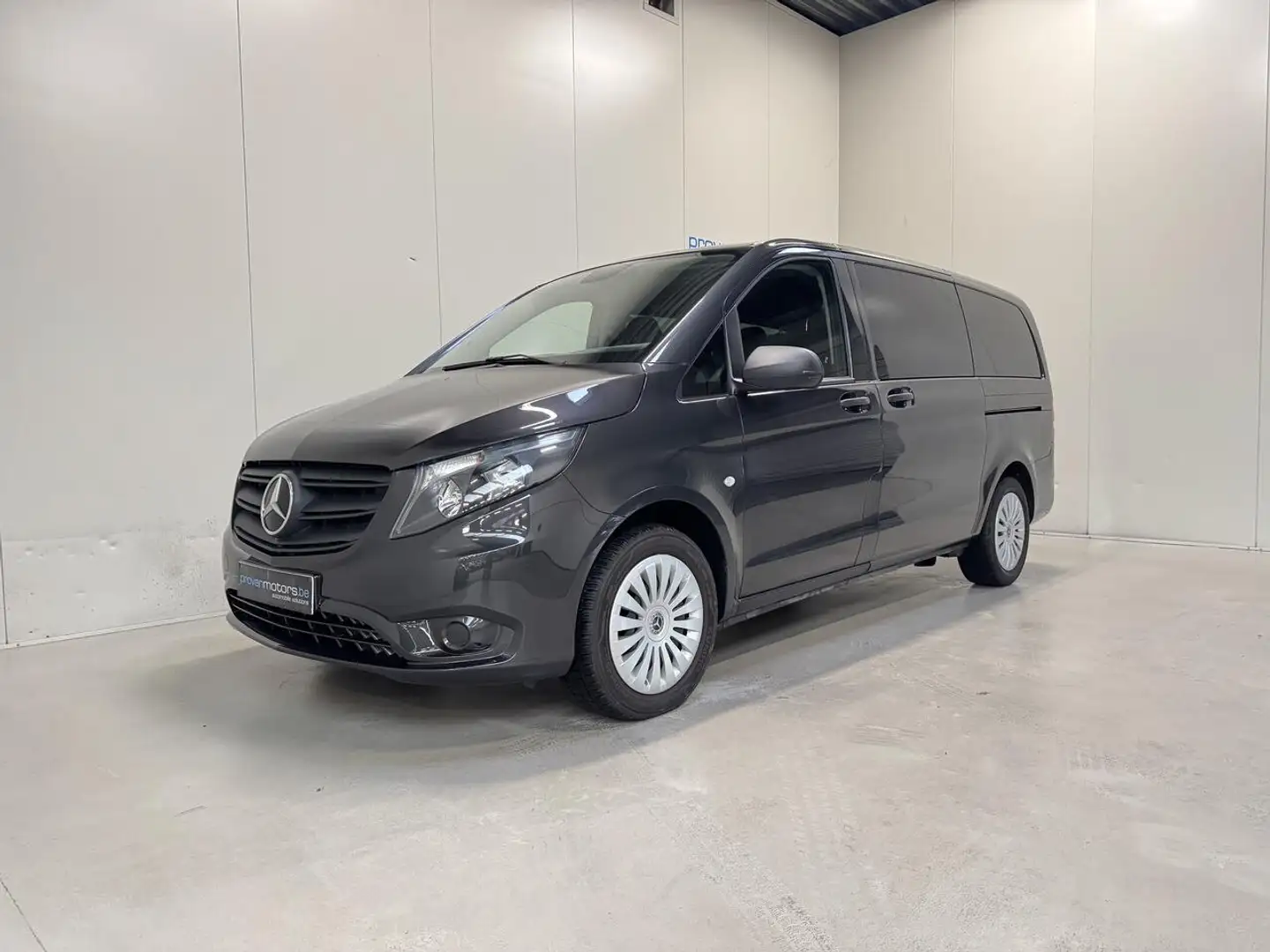 Mercedes-Benz Vito Tourer 114 CDI Autom. - 9 pl - GPS - Airco - To... Gris - 1