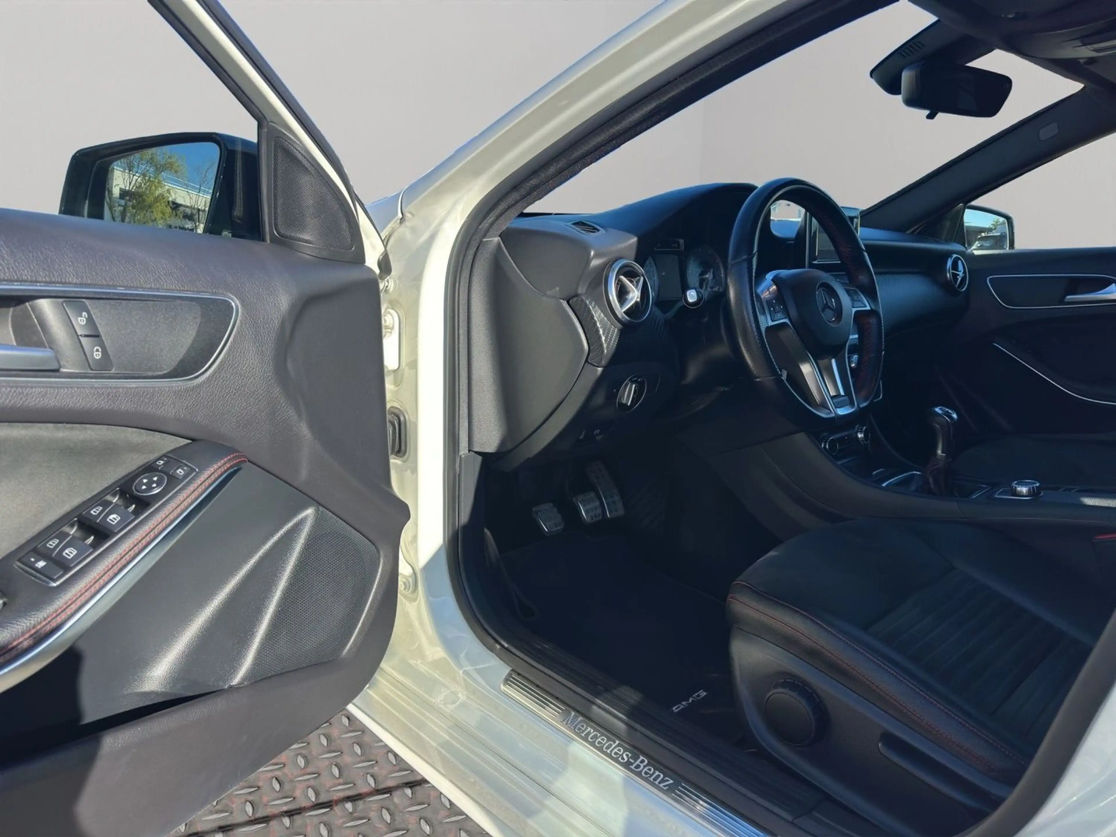 Mercedes-Benz A 180 AMG Line BlueEfficiency — photo 10
