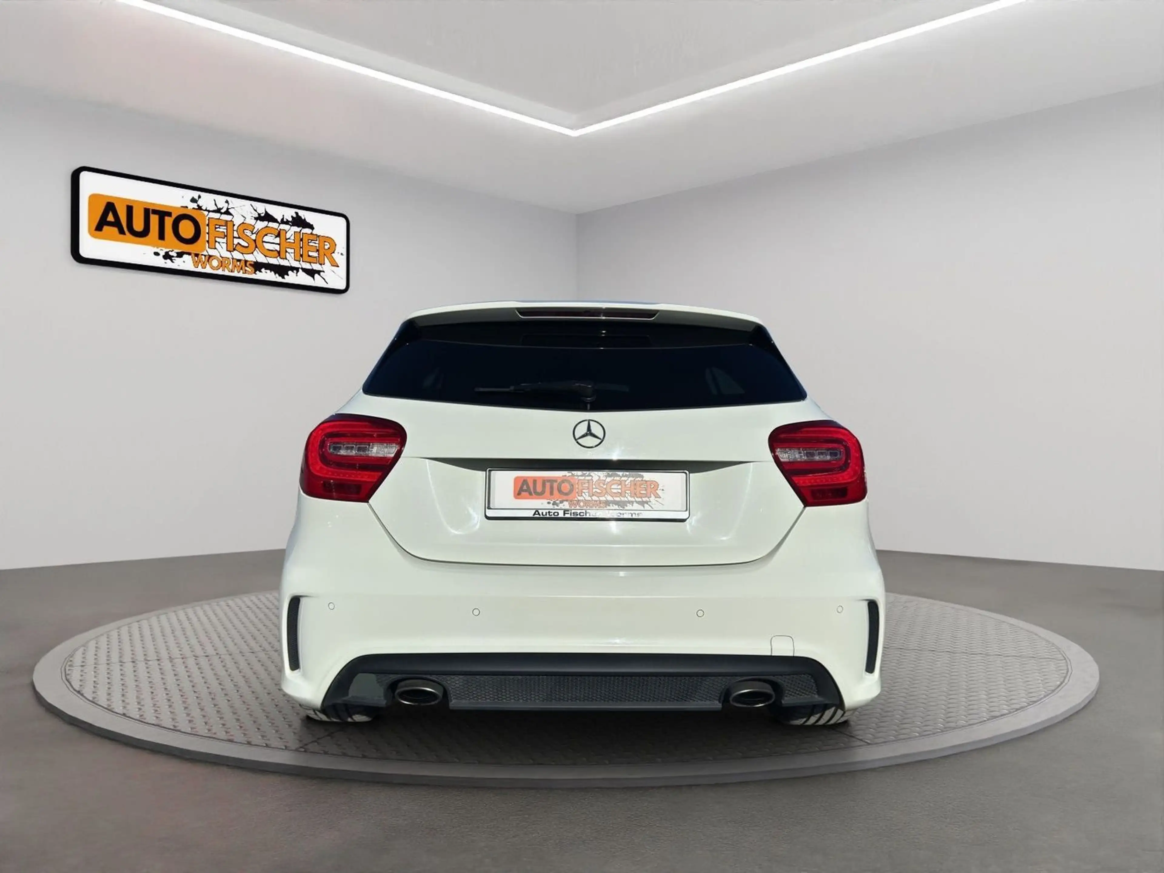 Mercedes-Benz A 180 AMG Line BlueEfficiency — photo 6