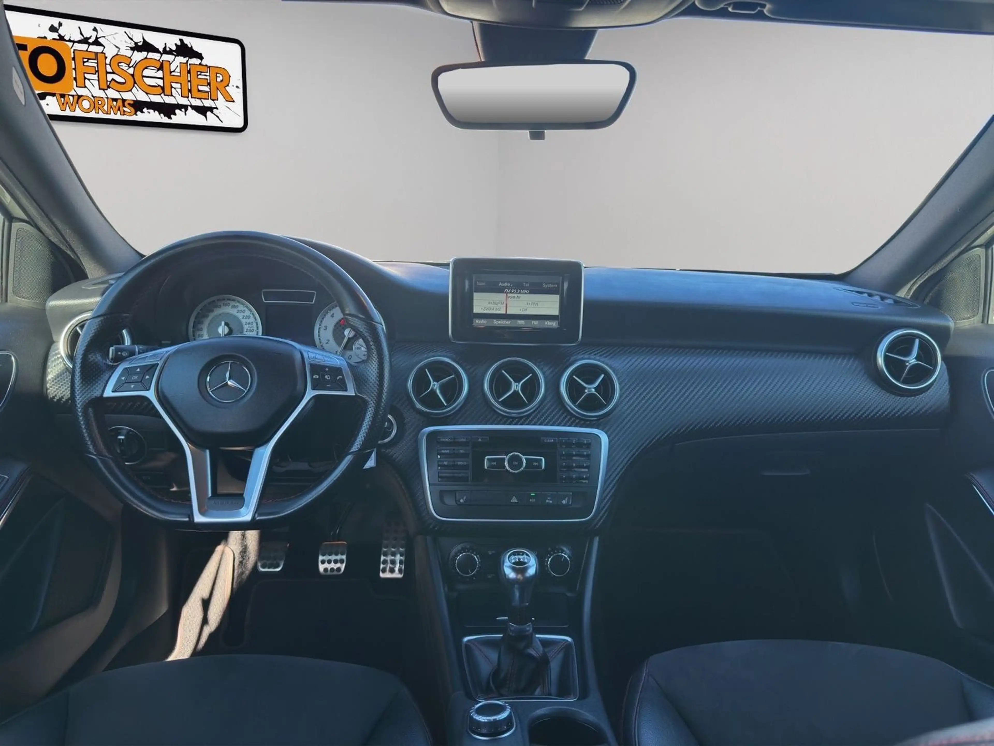 Mercedes-Benz A 180 AMG Line BlueEfficiency — photo 9