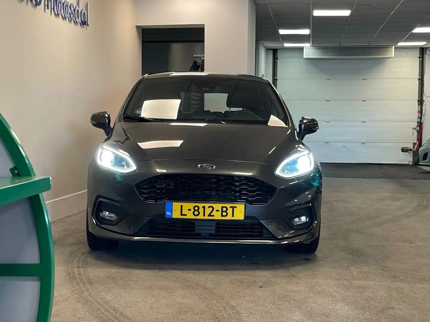 Ford Fiesta 1.0 EcoBoost|ST-LINE|62.269km|CARPLAY|VEEL OPTIES! Grijs - 2