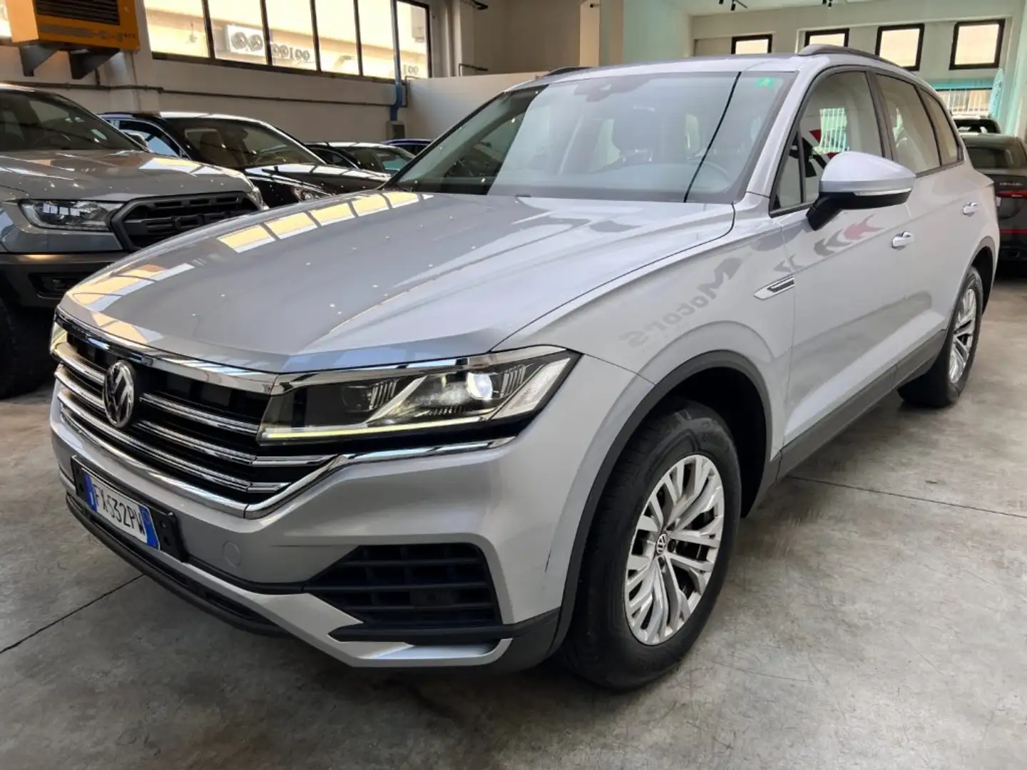 Volkswagen Touareg 3.0 V6 TDI SCR Style Silver - 2