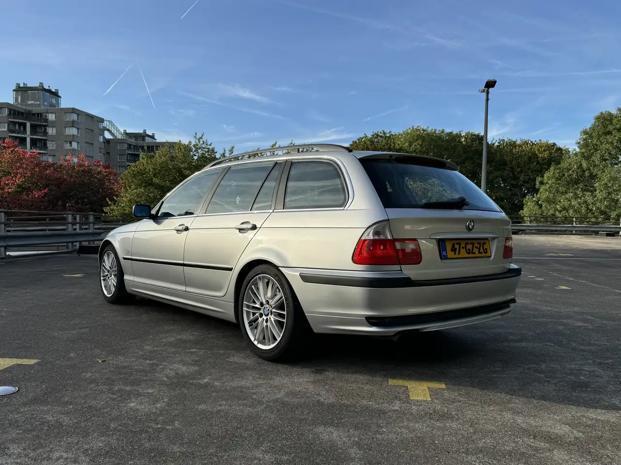BMW 325 Alcantara | Handbak | 19 jaar 1 eigenaar, foto 3
