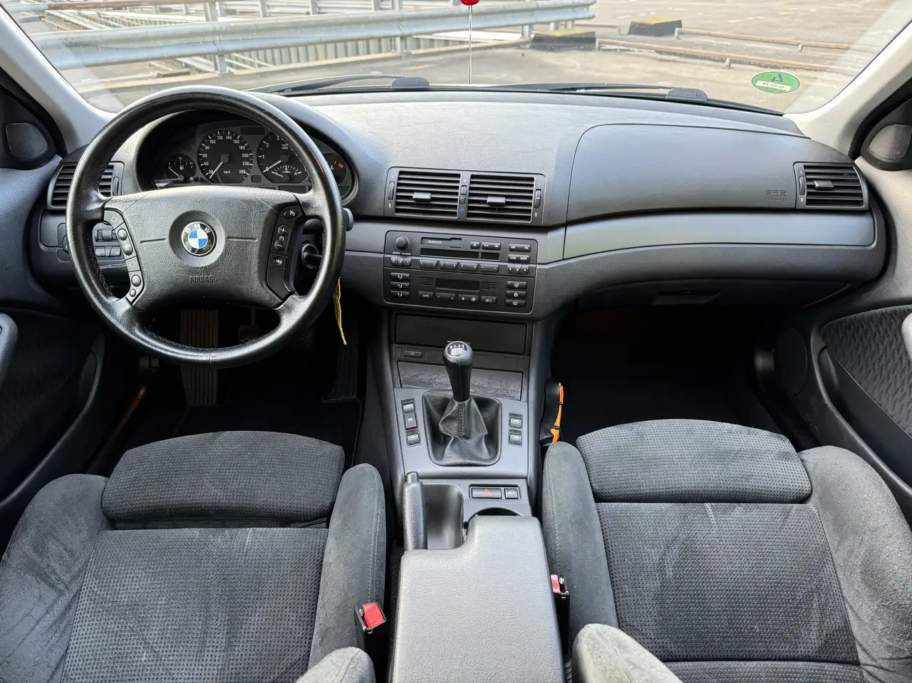 BMW 325 Alcantara | Handbak | 19 jaar 1 eigenaar, foto 10