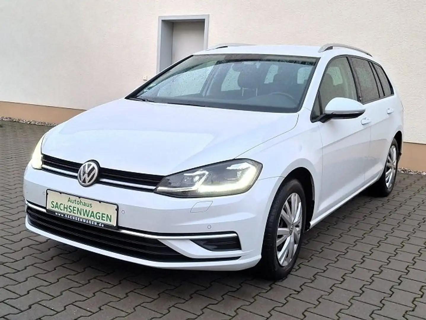 Volkswagen Golf Variant LED*StandHzg*Tempom*PDC*KLIMAAUT*RückCam*SiHzg* Alb - 2