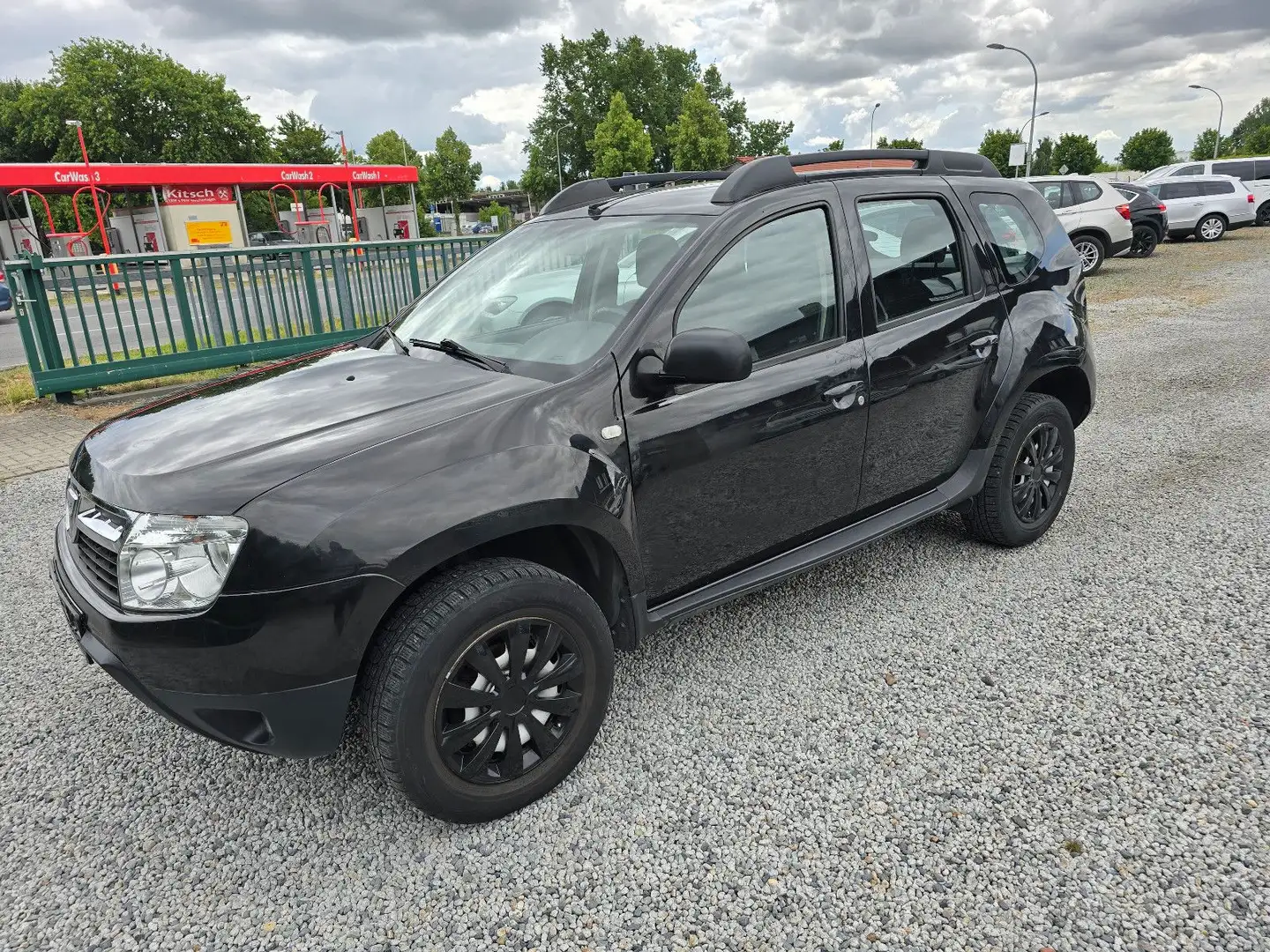 Dacia Duster I Laureate 4x2 Schwarz - 1