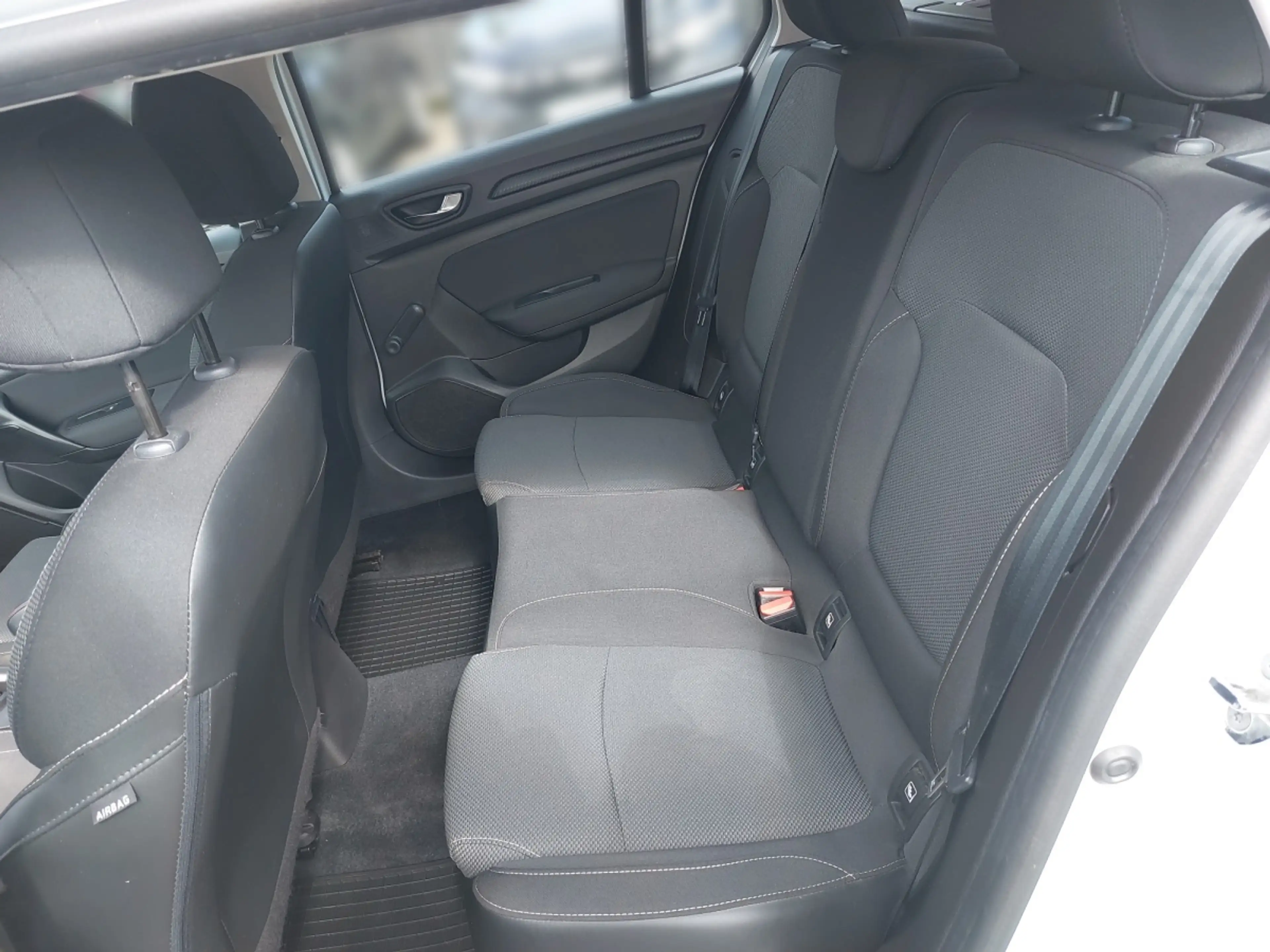 Renault Megane MEGANE GT Life TCe 100 — photo 11
