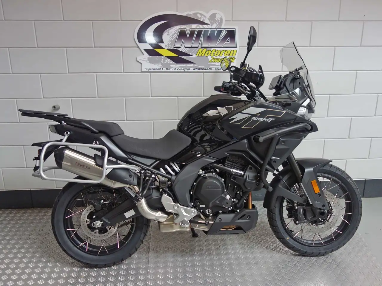Cfmoto 700 MT