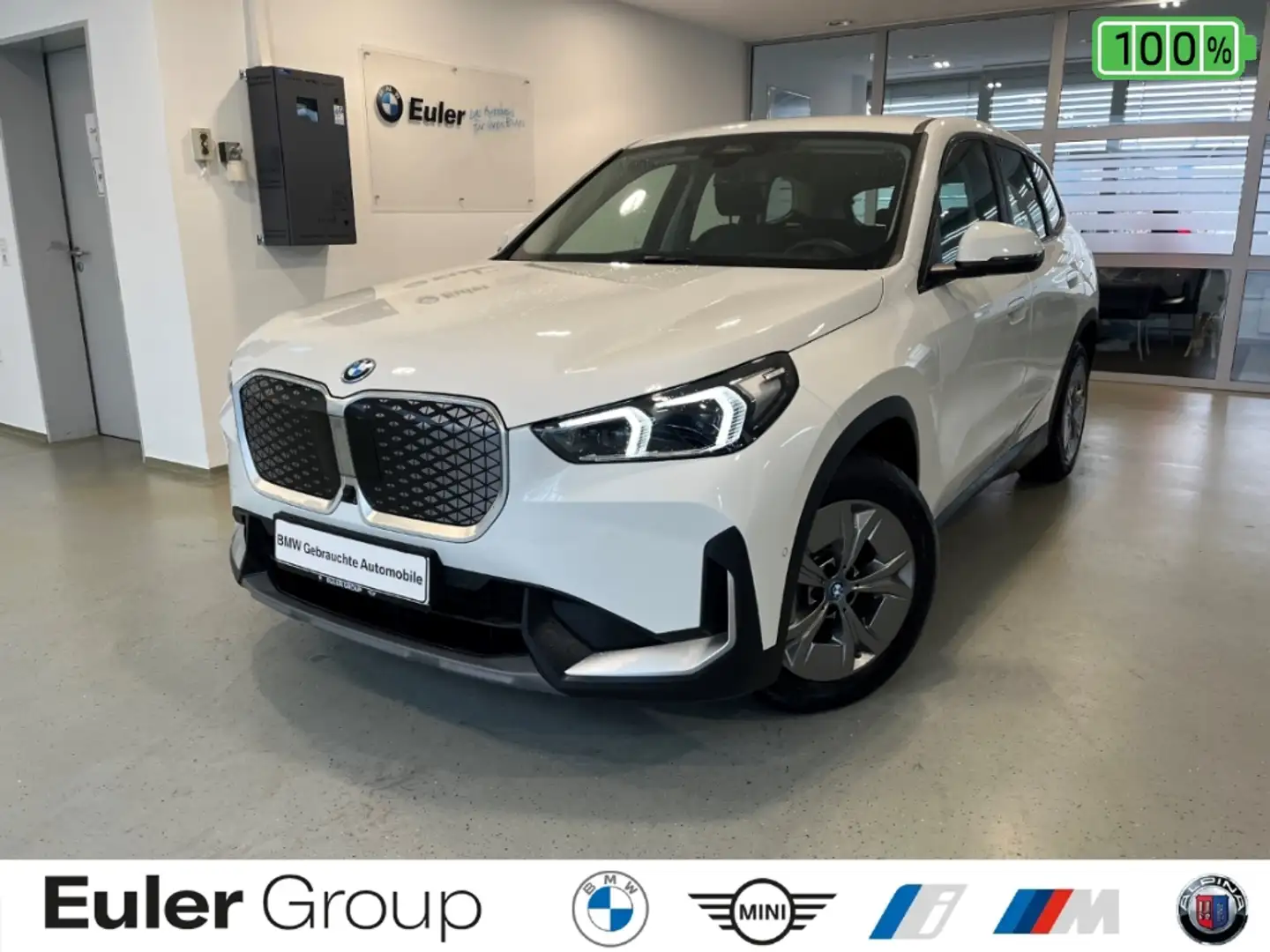 BMW iX1 xDrive 30 HUD Navi LED El. Heckklappe Tempomat Sit Weiß - 1