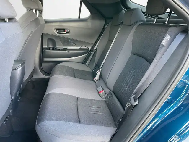 Toyota C-HR view 12