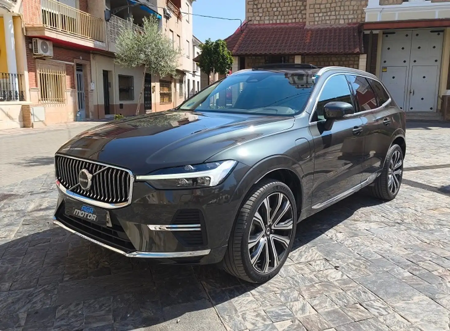 Volvo XC60 T6 Twin Recharge Inscription Expression Marrón - 2