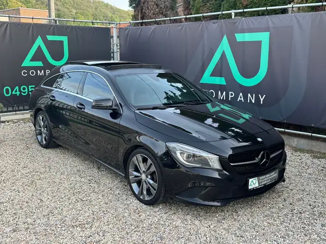 Mercedes-Benz CLA 200 d **Boite-Auto**Toit Ouvrant** Top Prijs *