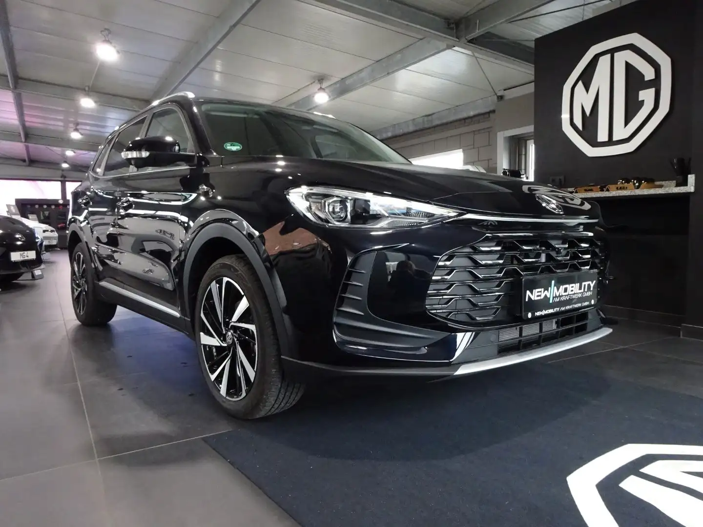 MG ZS 1.5 Hybrid+ Luxury MY25 Lagerfahrzeug Schwarz - 2