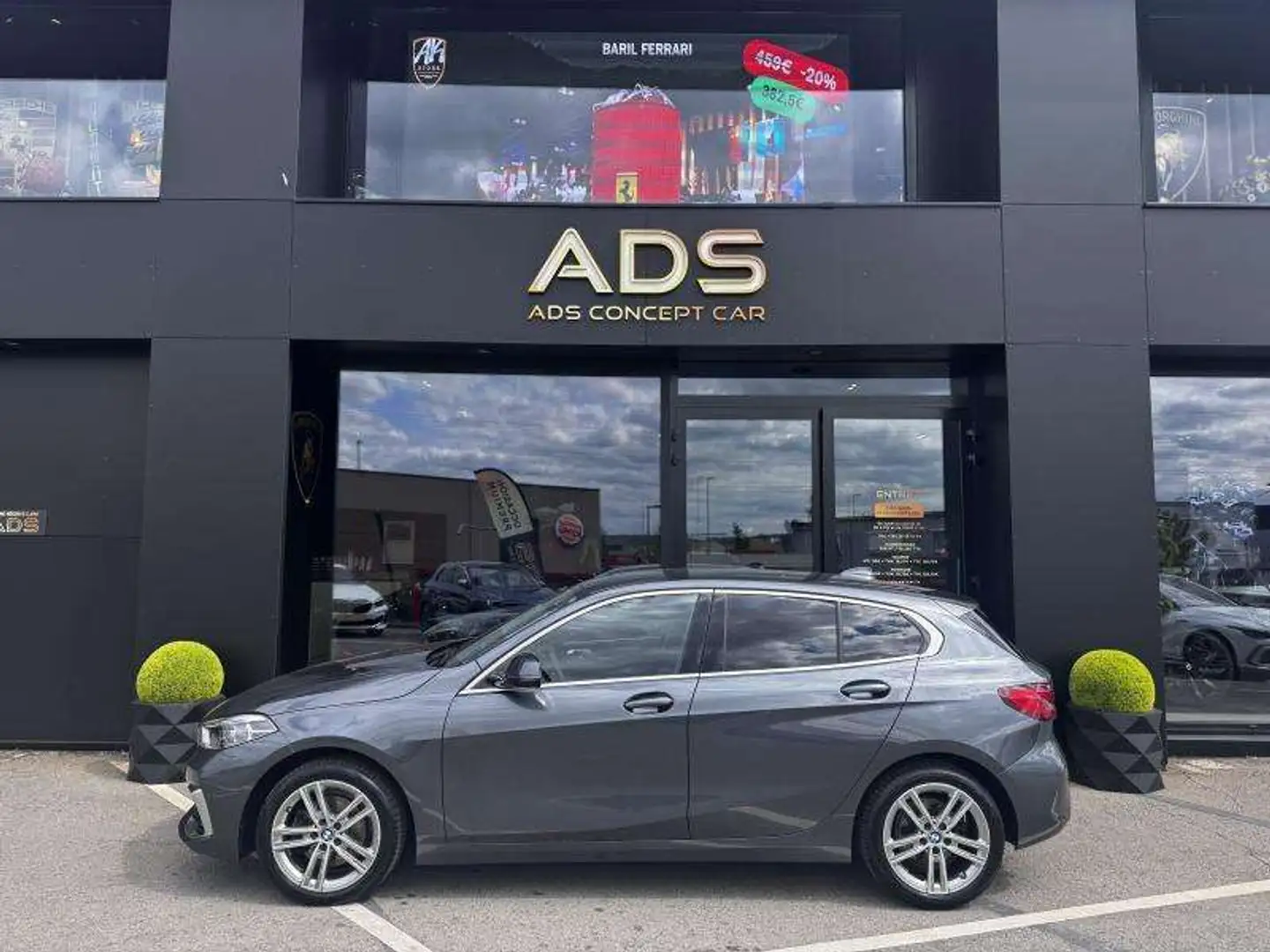 BMW 116 d Luxury Line Gris - 2