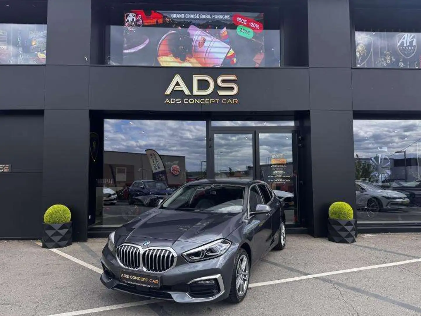 BMW 116 d Luxury Line Gris - 1