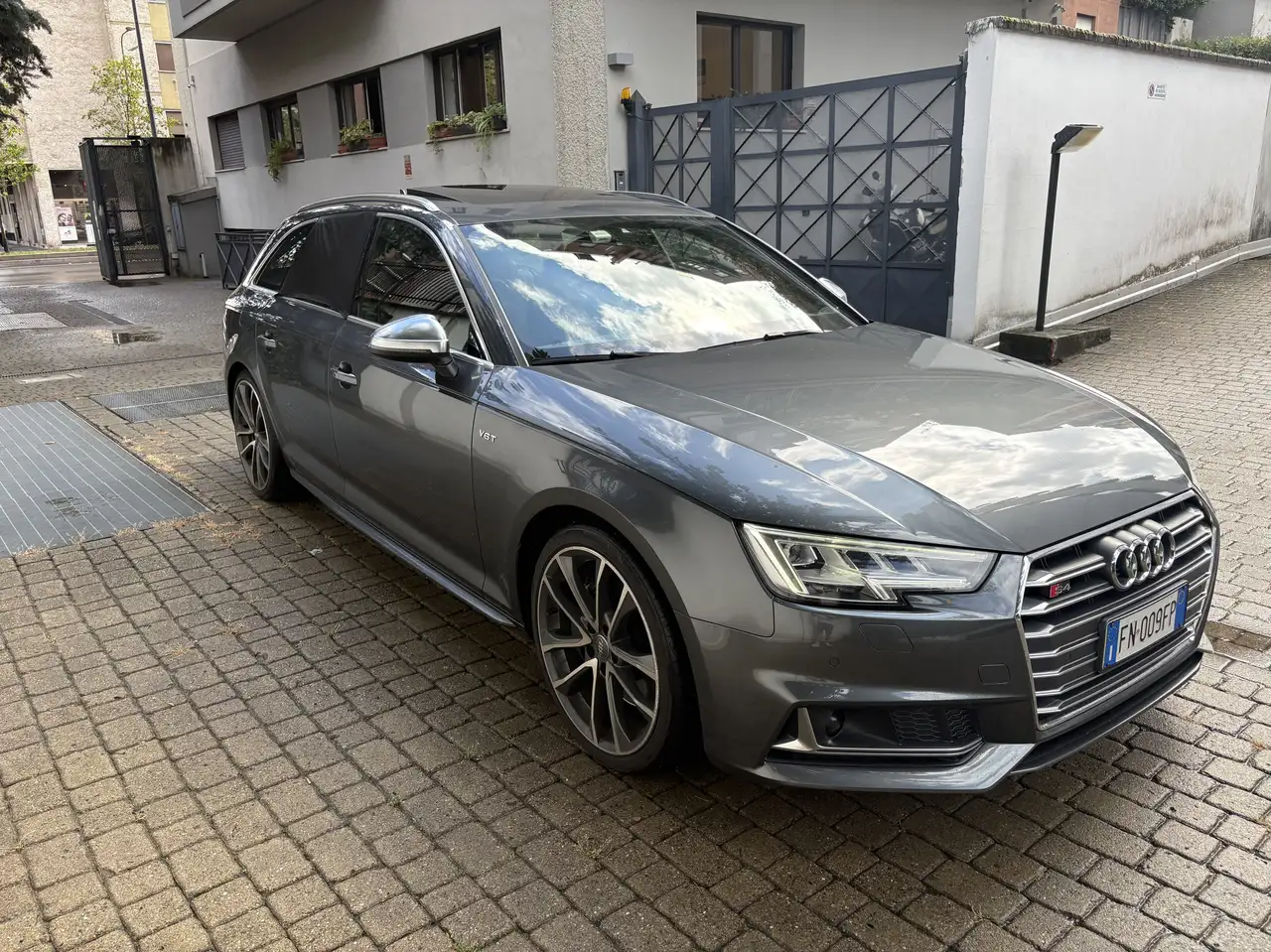 Audi S4