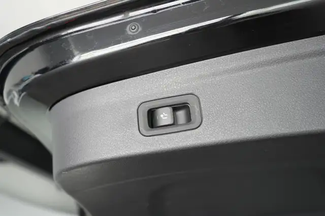 Mercedes-Benz Gle view 11