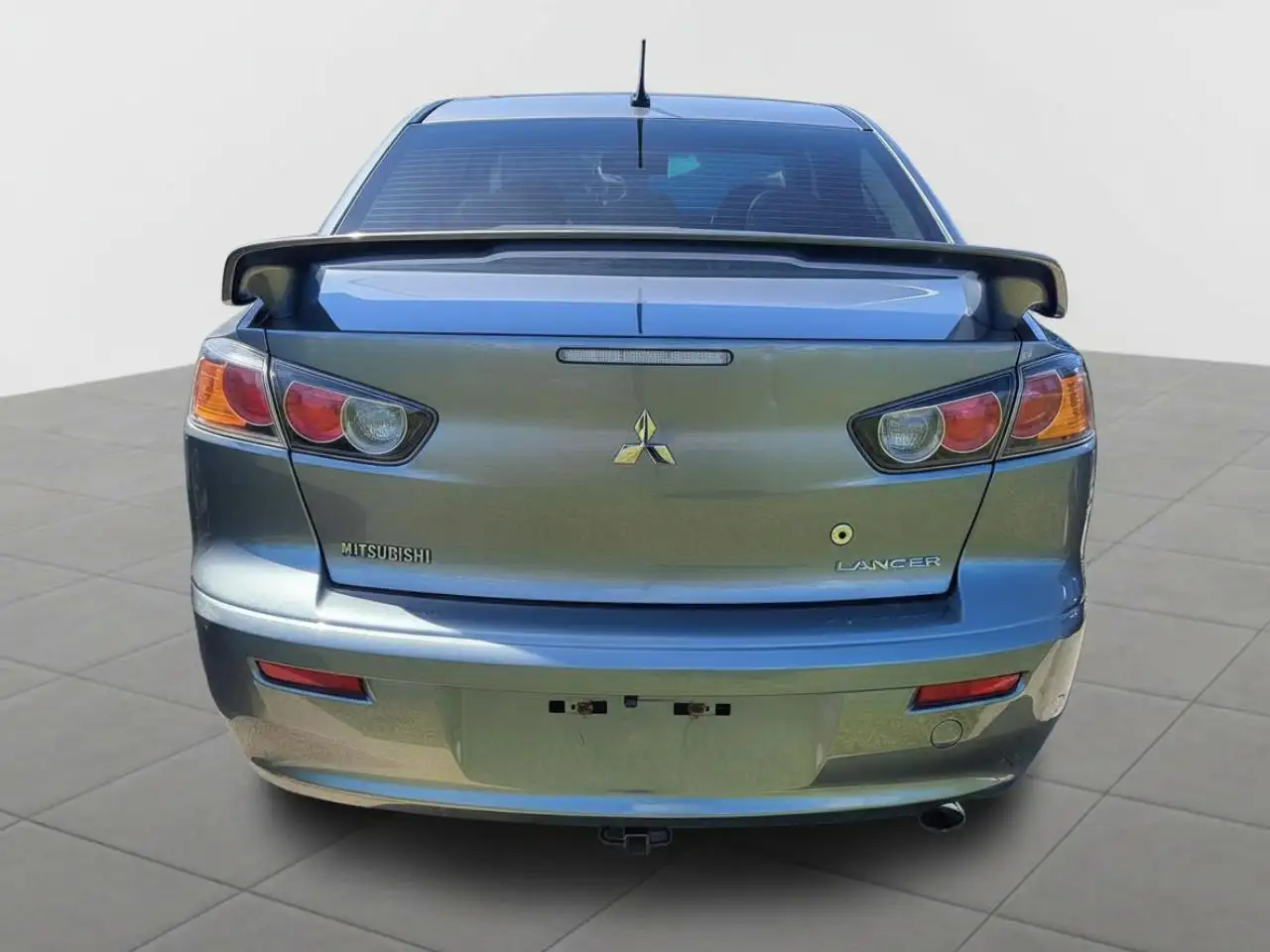 Mitsubishi Lancer снимка Mitsubishi Lancer
