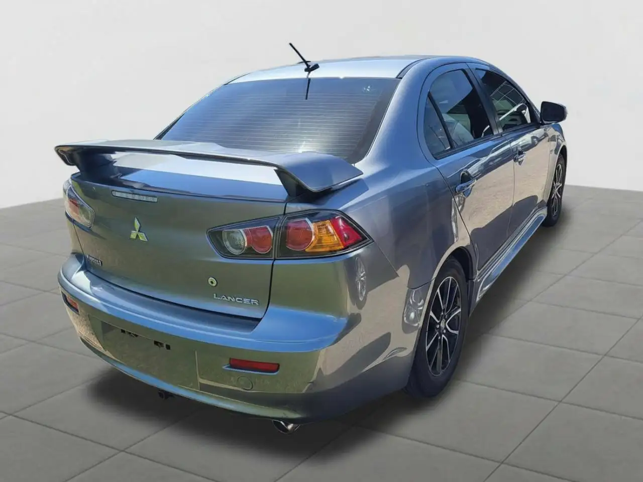 Mitsubishi Lancer снимка Mitsubishi Lancer