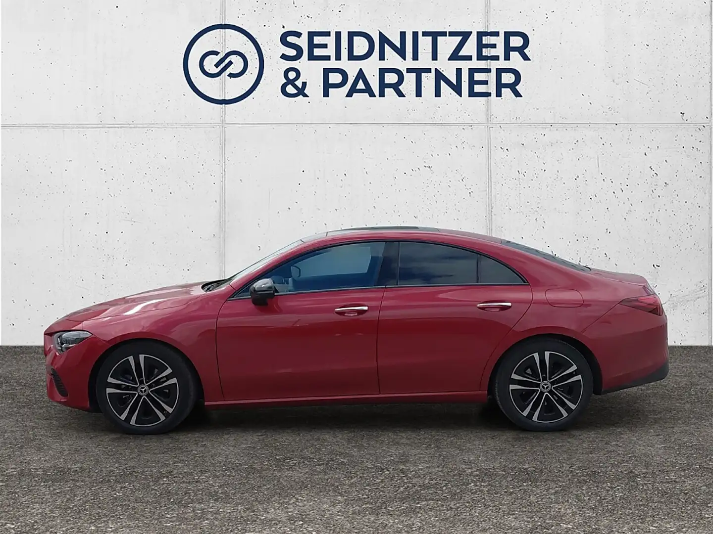 Mercedes-Benz CLA 200 Coupe Entry Aut. Rot - 2