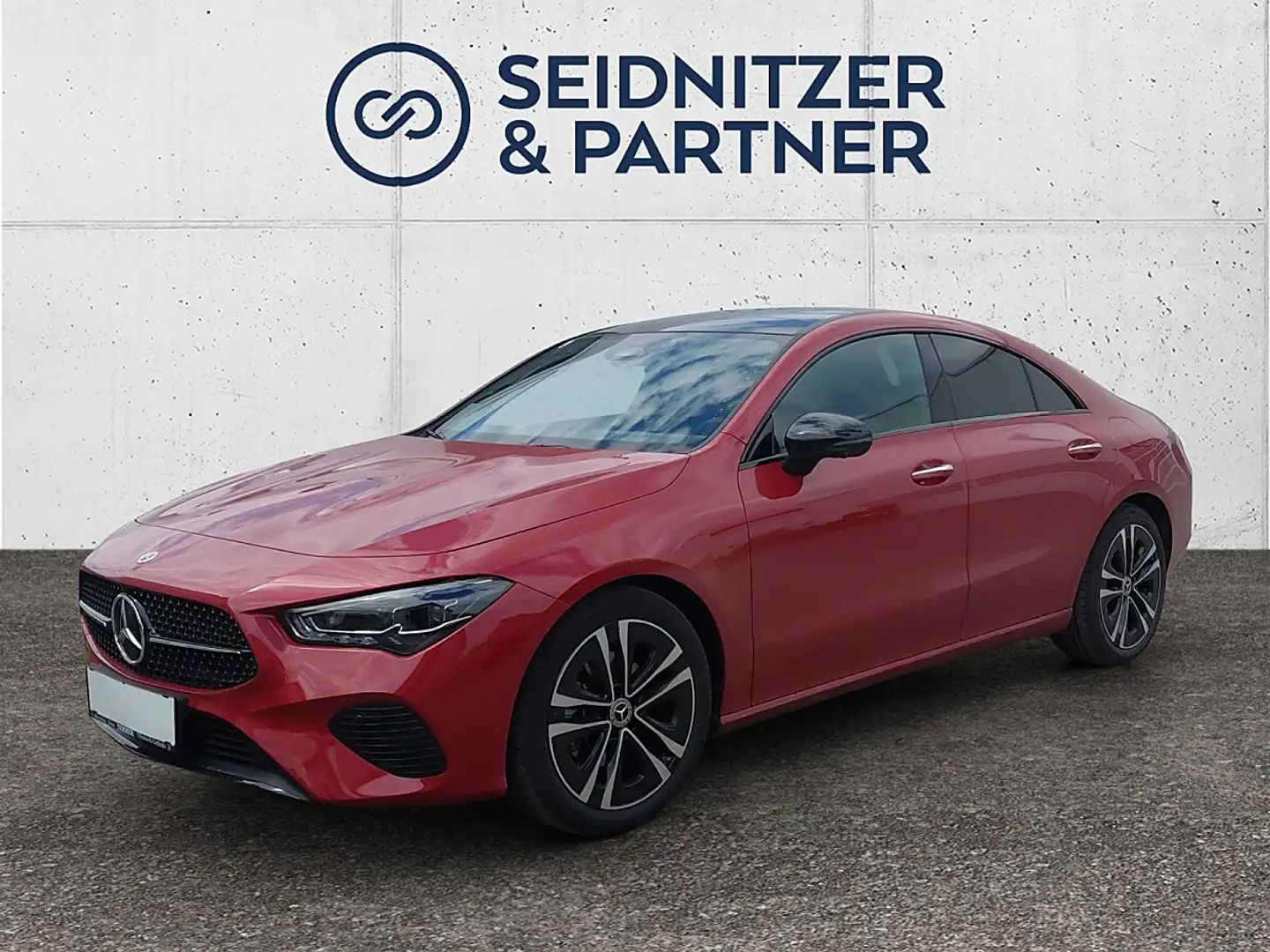 Mercedes-Benz CLA 200 Coupe Entry Aut. Rot - 1