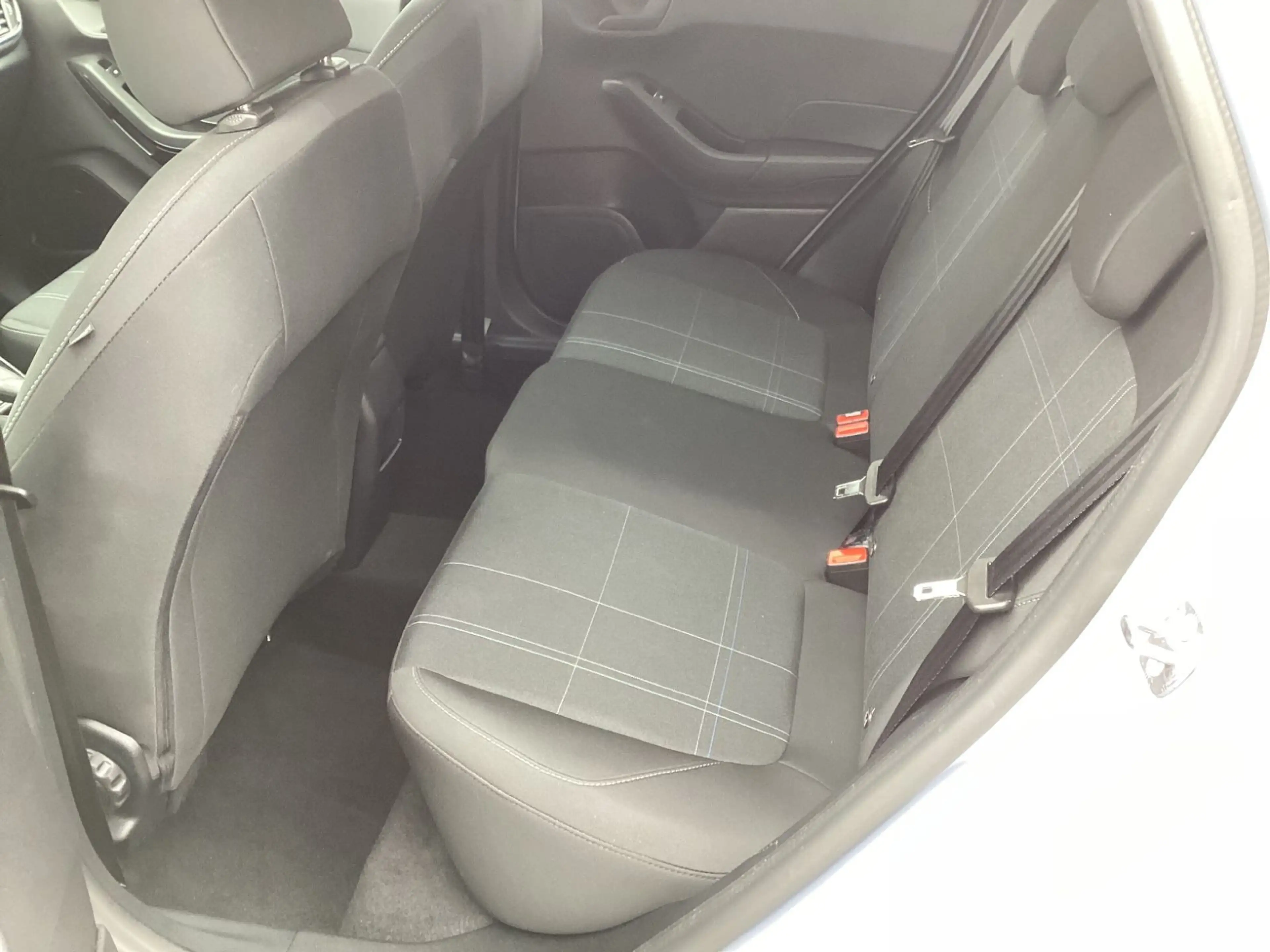 Ford Fiesta Cool & Connect*Navi*GJR*Winter-P*GRA* — photo 18