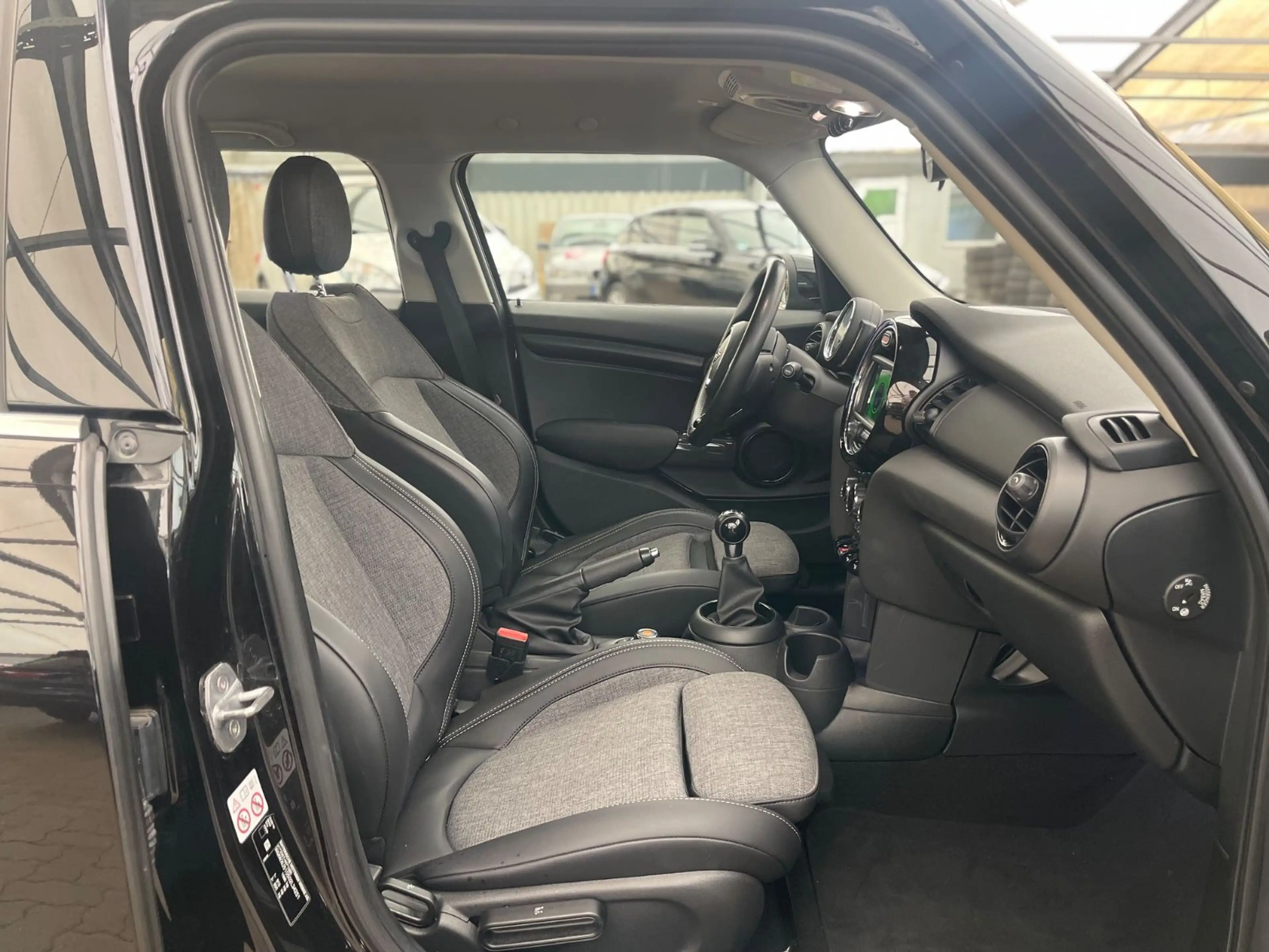 MINI One Mini 5-trg. 1.Hd/LED/Navi/AppleCarplay/PDC — photo 15