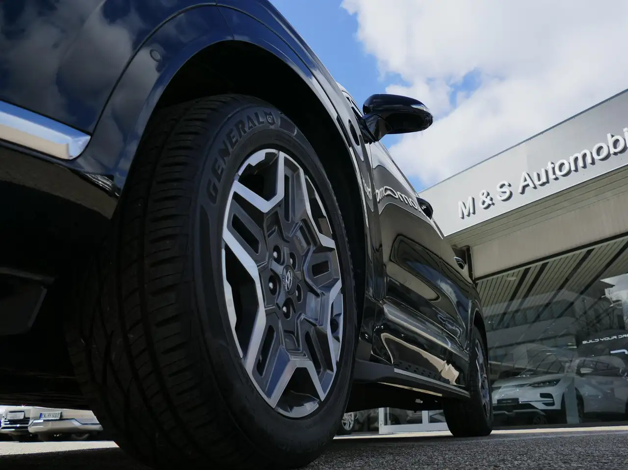 Hyundai SANTA FE SANTA FE 1.6 PHEV 4WD Signature*StHz*PANO*AHK* 16
